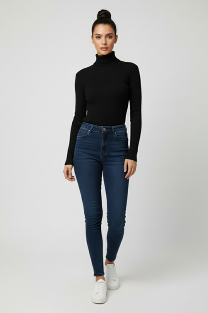 Kadın Siyah Boğazlı Triko Kazak