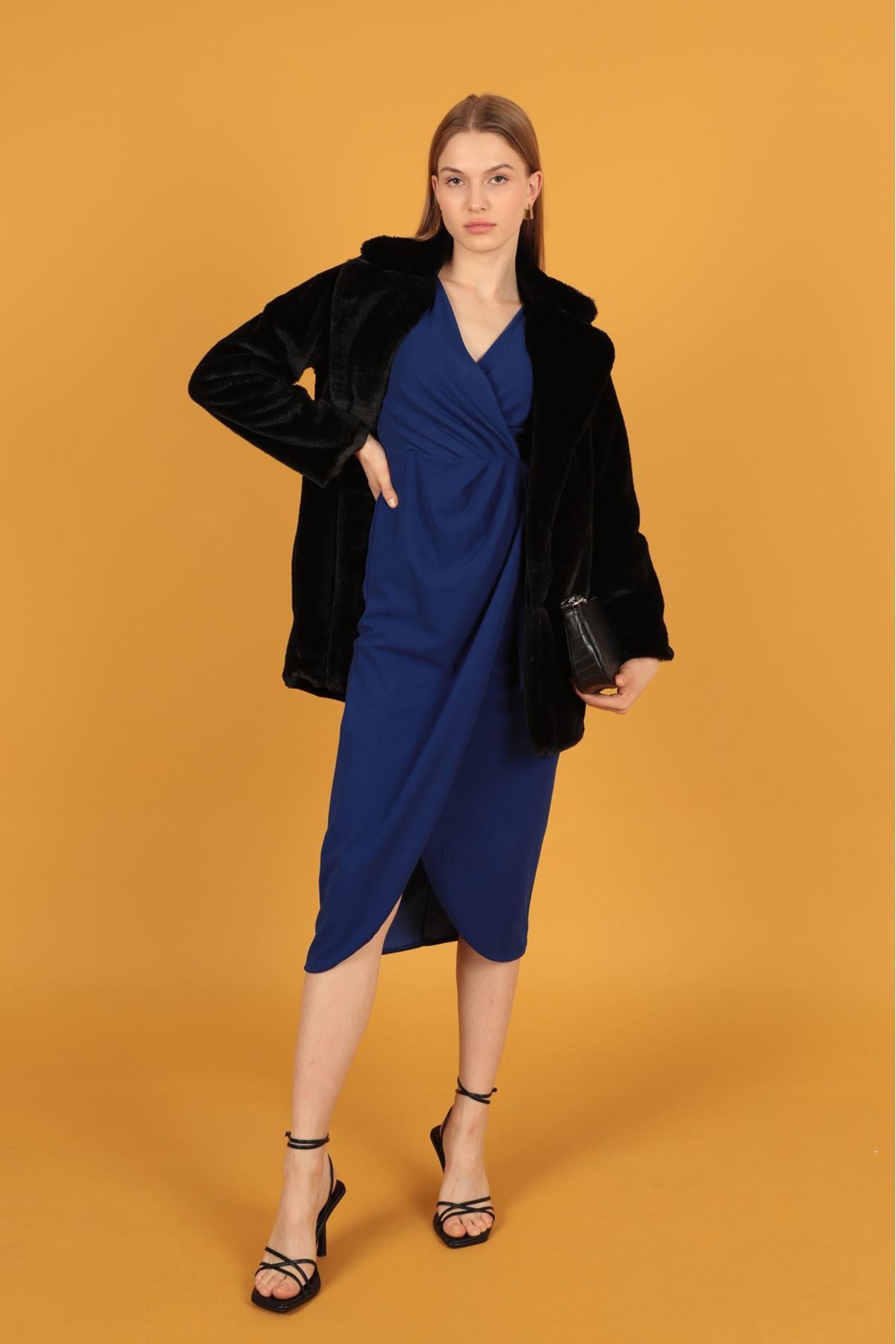 Peluş Kumaş Kadın Siyah Kaban