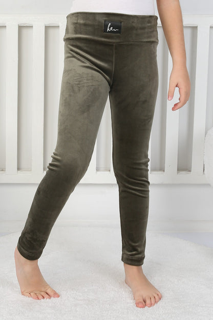 Likralı Kadife Kumaş Arma Detaylı Kız Çocuk Günlük Tayt