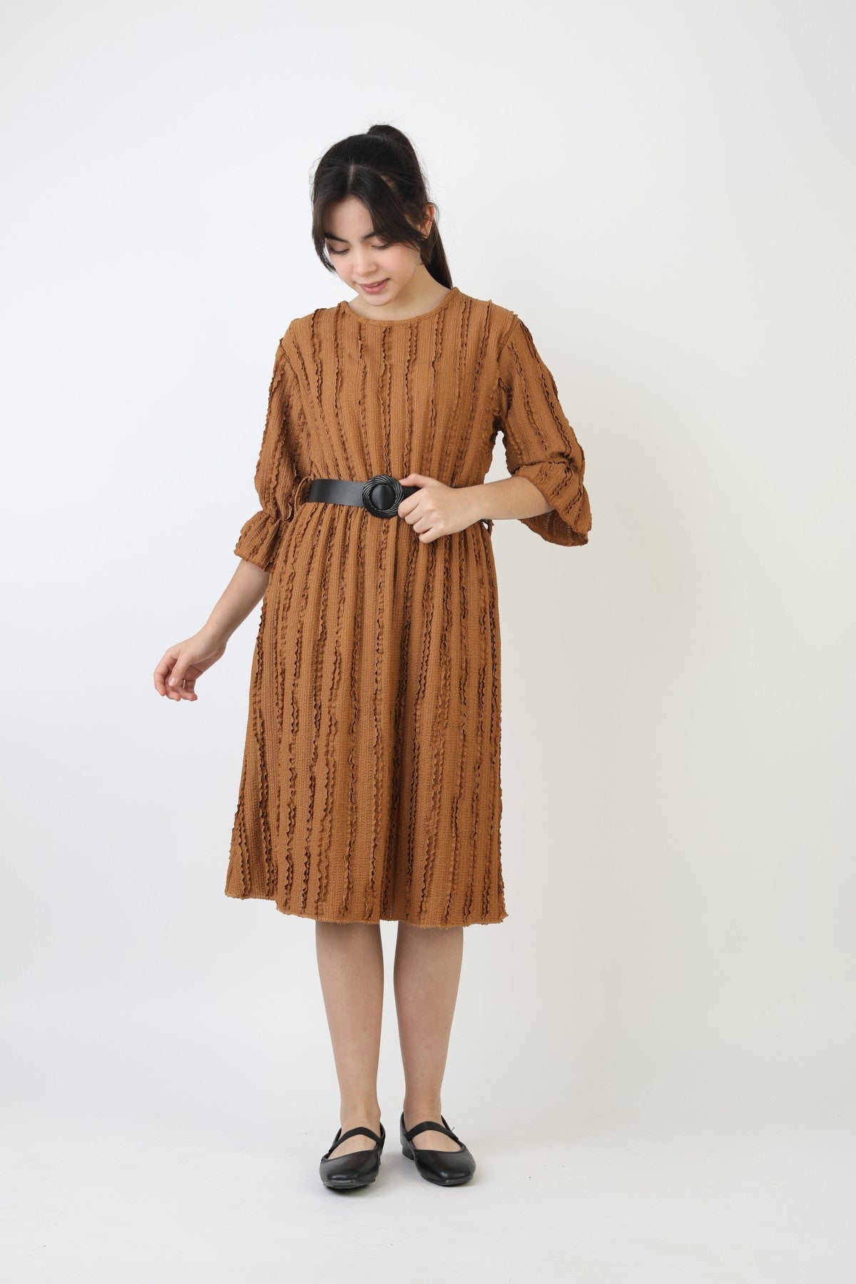 Fırfırlı Bürümcük Kumaş Kız Çocuk Kemerli Günlük Şık ve Rahat Elbise