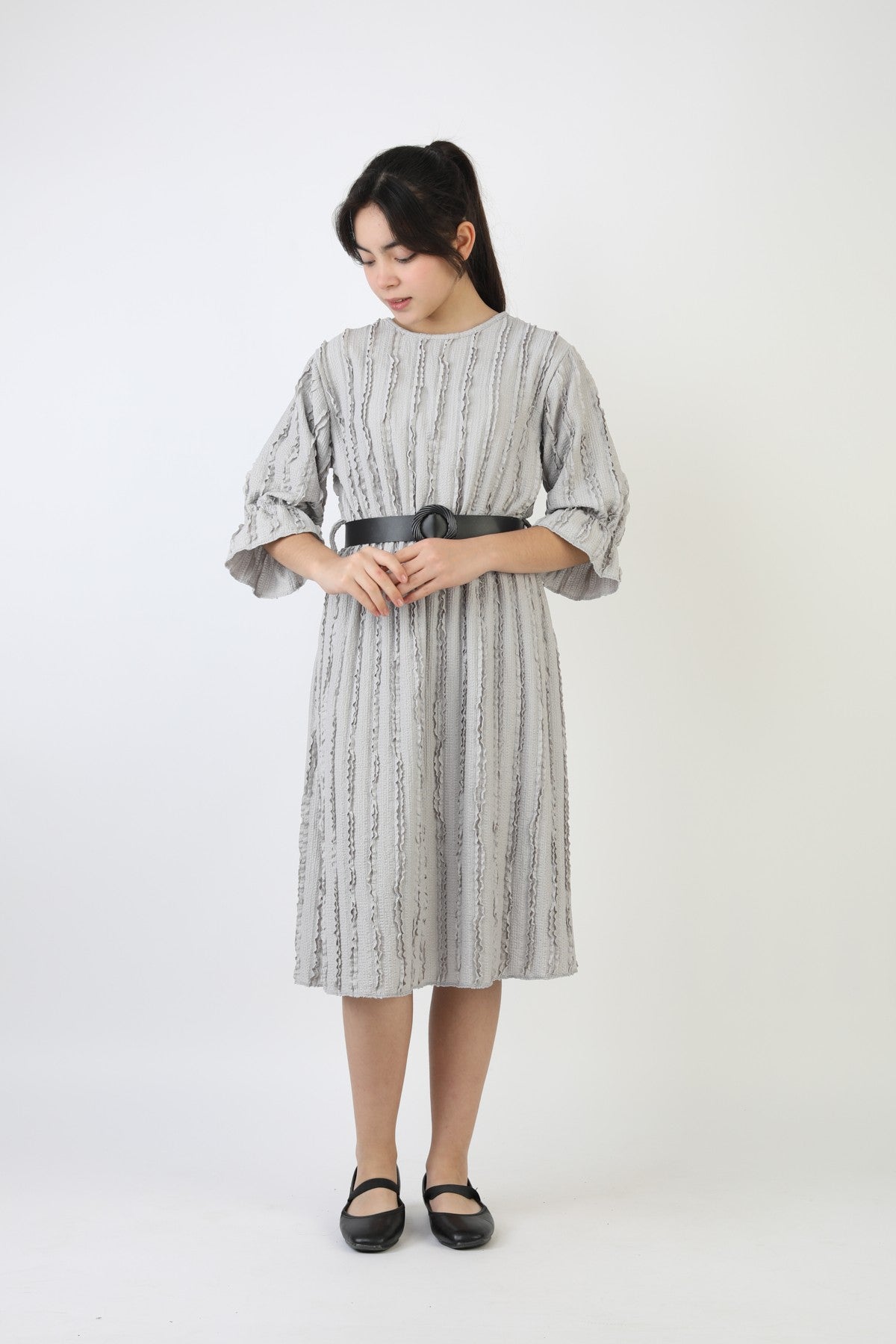 Fırfırlı Bürümcük Kumaş Kız Çocuk Kemerli Günlük Şık ve Rahat Elbise