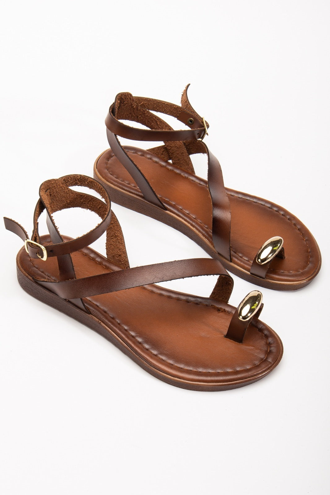 Taba Deri Gold Detaylı Kadın Sandalet - Bilekten Bağlamalı Parmak Arası Günlük Ayakkabı