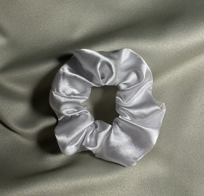 6’lı Saten Saç Tokası Seti – Saçı Kırmaz, İz Yapmaz – Beyaz